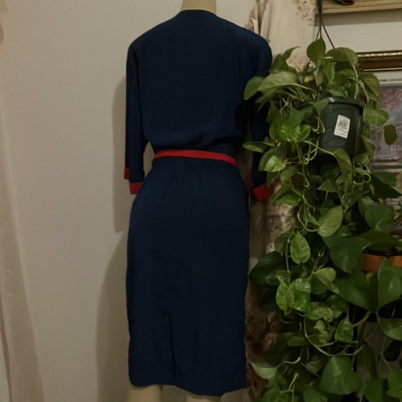 Vintage Dress Leslie Fay Petite Collection Blue with Red Sleeve Cuffs on Pockets - Picture 9 of 16